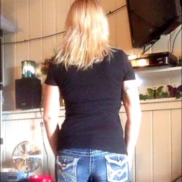 Skull design tee - Picture 4 of 8